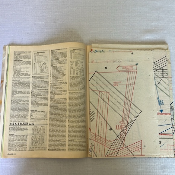 BURDA FASHION MAGAZINE BUNDLE OF 4 4 REVISTAS DE MODA BURDA - Picture 16 of 16